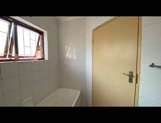 3 BEDROOM FLAT TO LET IN GLENWOOD